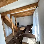 Bed And Breakfast Umoljani Bed and Breakfast
