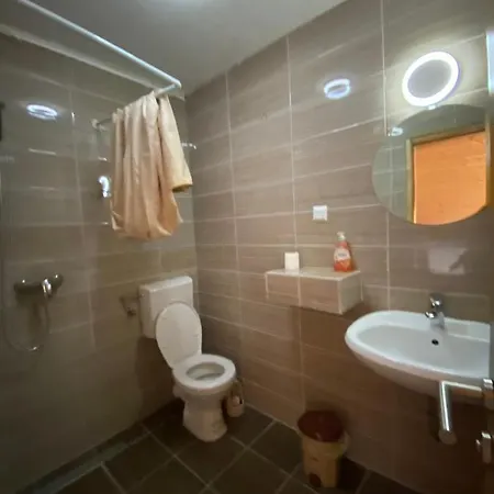 Bed And Breakfast Umoljani 3*